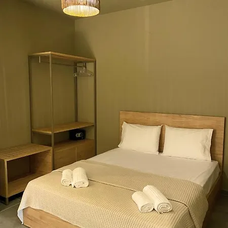 Aparthotel Mareleon Ofrinion
