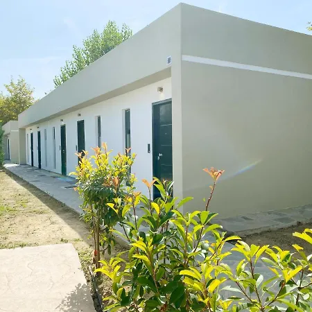 Mareleon Aparthotel Ofrinion