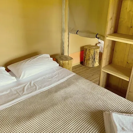 Lejlighedshotel Mareleon Ofrínion