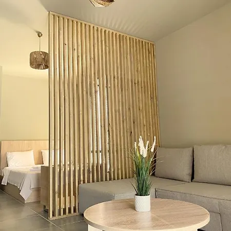 Lejlighedshotel Mareleon Ofrínion