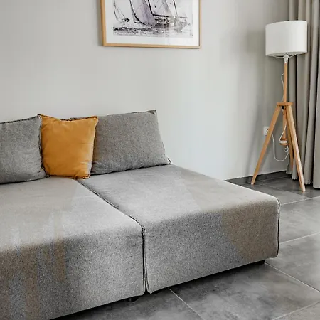 Aparthotel Mareleon Ofrinion