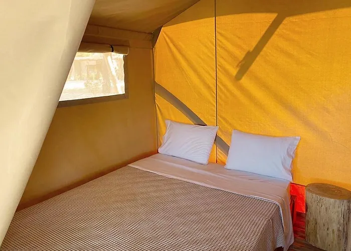 Aparthotel Mareleon *