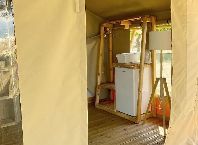 Mareleon Aparthotel *